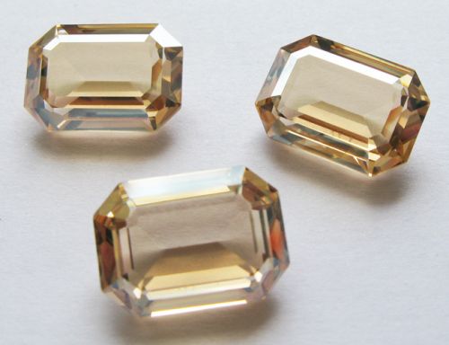4610 Crystal Golden Shadow Unfoiled Rectangle 18x13 mm Swarovski