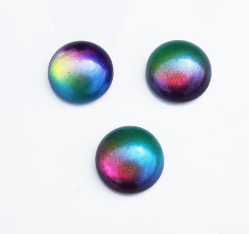 CabR-49306 Frosted Peacock Feathers 18 mm Round Cabochon Glass