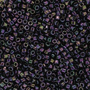 DB0004 Metallic Dark Plum Iris Delica 11/0 Miyuki
