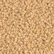 DB1581 Matte Opaque Pear Delica 11/0 Miyuki 