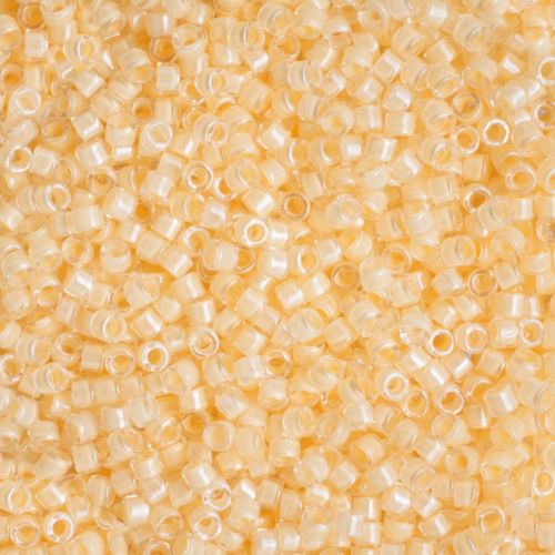 DB2371 Fancy Lined Ivory 11/0 Miyuki