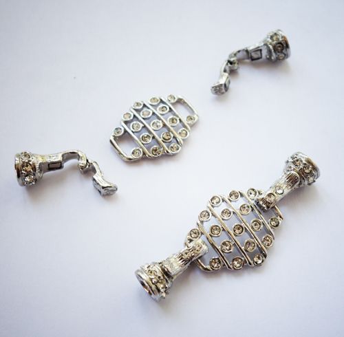 Fold-Over Magnetic Clasp Platinum